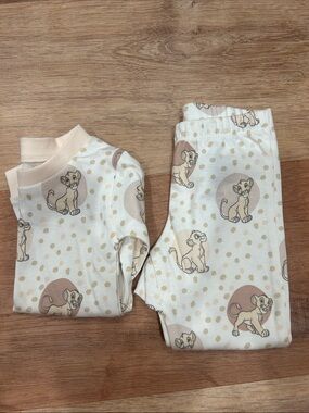 Monica & Andy Lion King Print Pajama Set